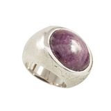 02_IHRSCHMUCK_Artikel_079_Edelsteinring aus 925er Sterlingsilber mit einem Saphir