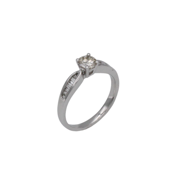 02_IHRSCHMUCK_Solitär Verlobungsring Vorsteckring, 750er Weißgold, Brillant round cut und Diamanten Seitlich