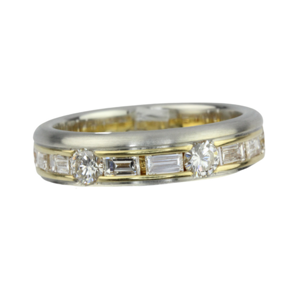 Memoryring mit Diamanten und Brillanten in 950er Platin und 750er Gelbgold gebürstet
